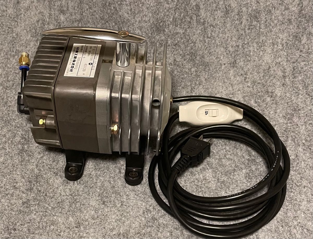 日東工器 リニアコンプレッサー LC‐410 クレオスL7相当 模型塗装 日東工器 リニアコンプレッサー LC‐410 クレオスL7相当 模型塗装