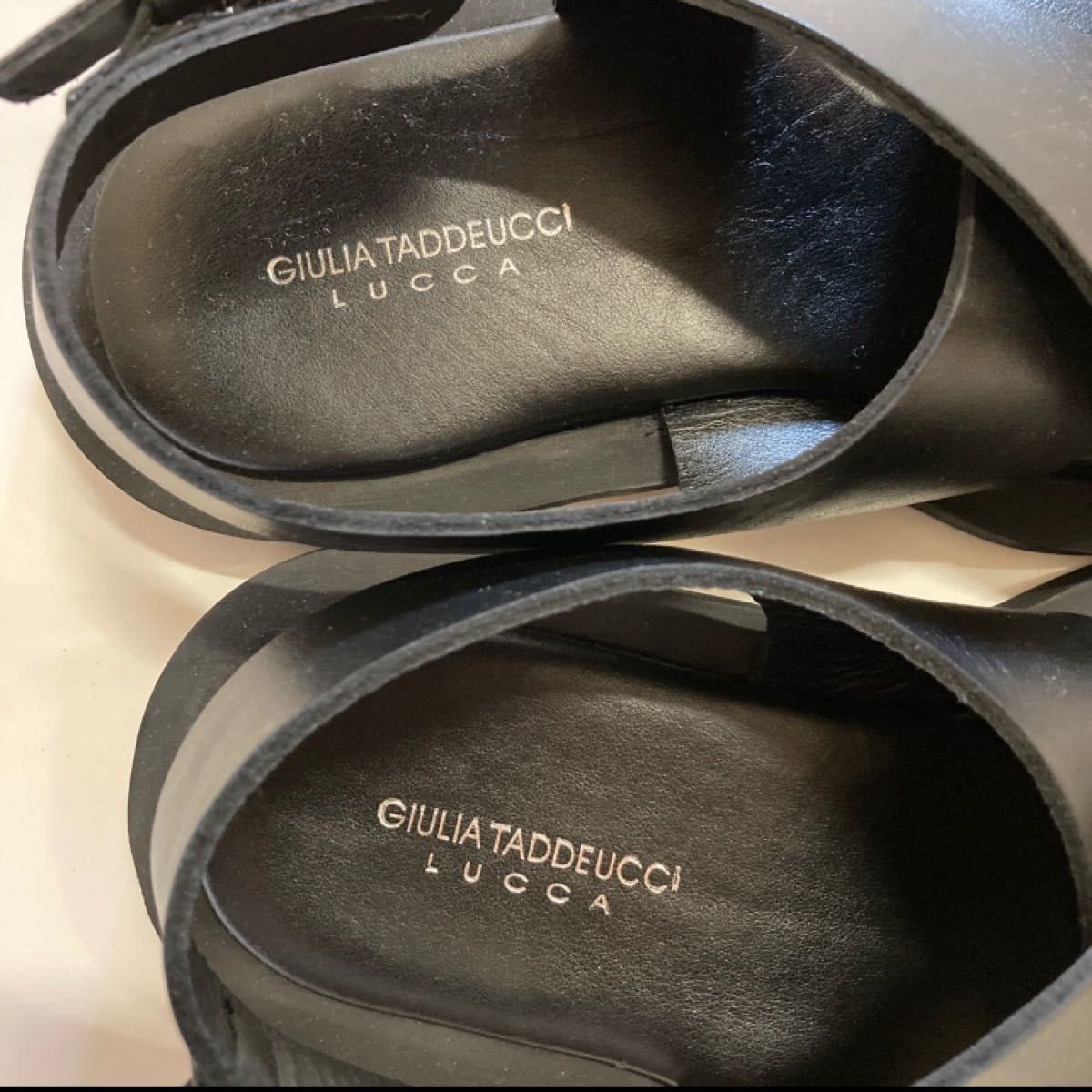 サンダル GIULIA TADDEUCCI ジュリアタデウチ クロスフラットサンダル 黒 36|PayPayフリマ