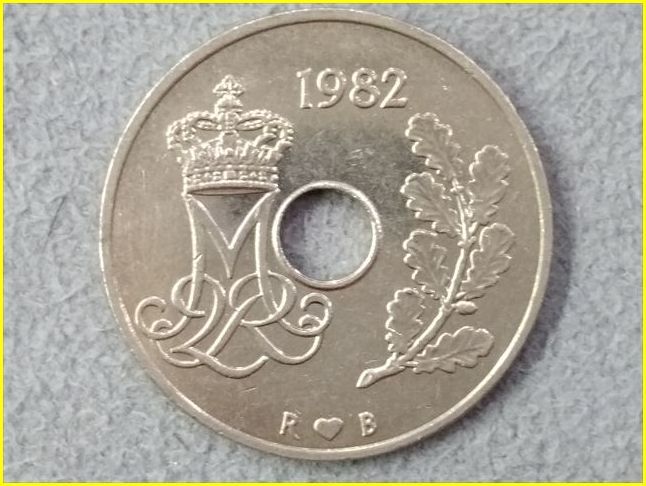 【デンマーク 25オーレ 硬貨/1982年】 25 ORE 硬貨/穴あきコイン/DANMARKの画像3