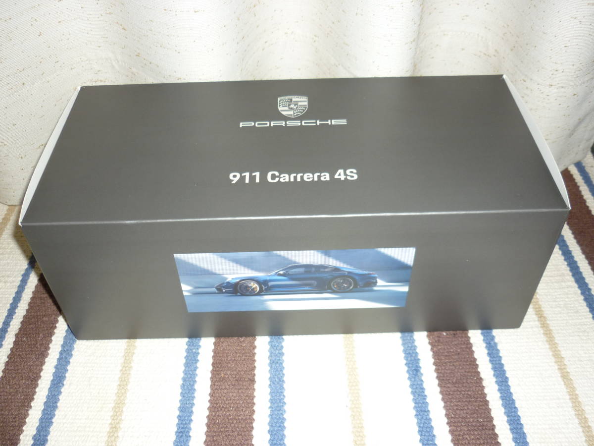 【今日の超目玉】  ポルシェ別注 PMA 1/18 911 (992) カレラ 4S 2019 ブルー 乗用車