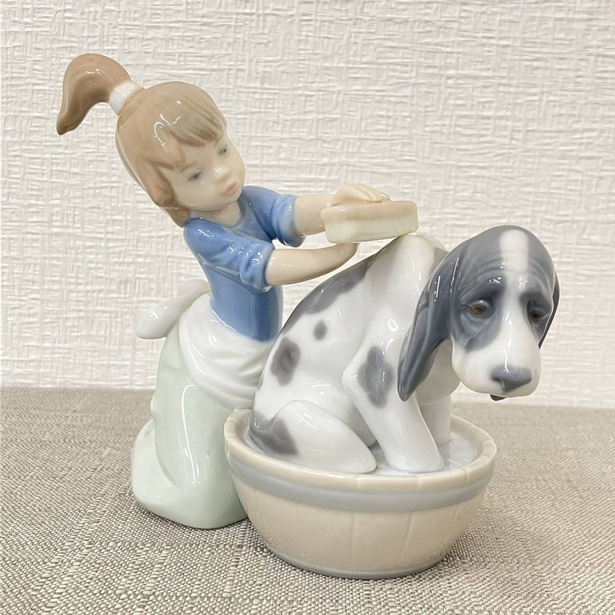 超美品の リヤドロ LLADRO 「きれいにしましょうね」 置物