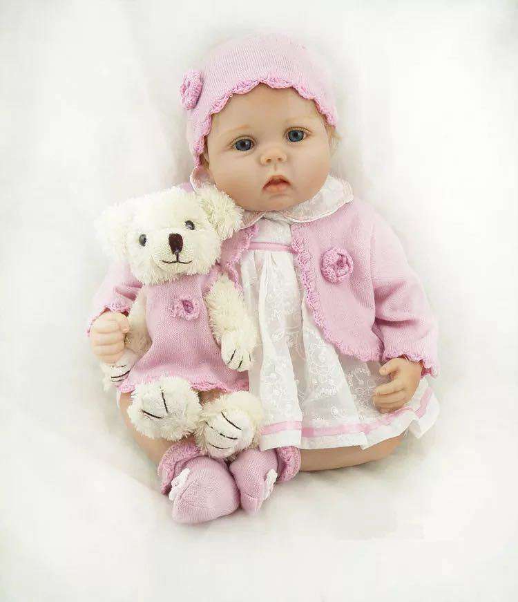 季節のおすすめ商品 リボーンドール 赤ちゃん人形 クマさんと一緒の