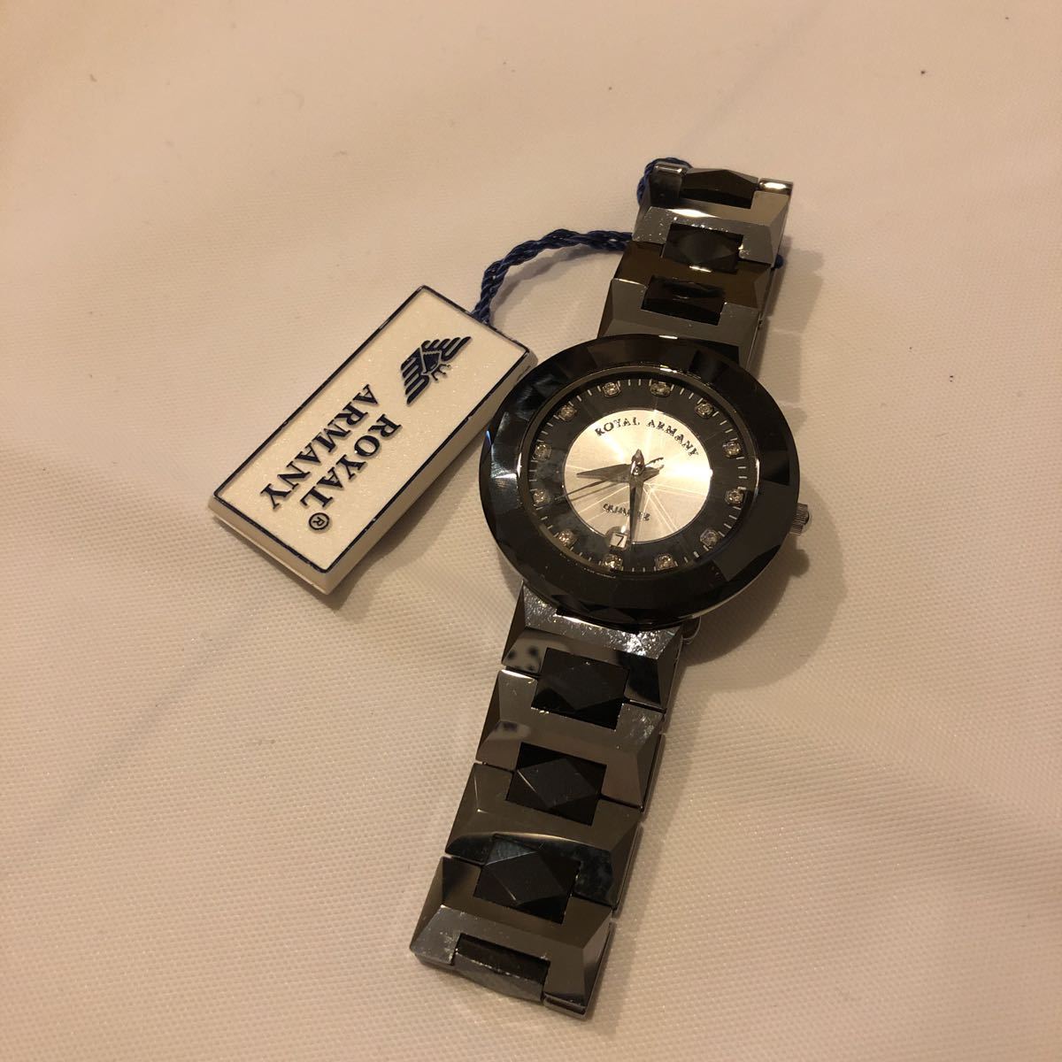 品 電池交換済 23万 ROYAL ARMANY ダイヤモンドカットガラス メンズ