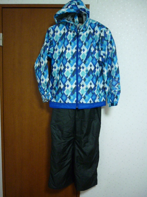 セール商品 スキーウェア160cm新品 3broadwaybistro.com