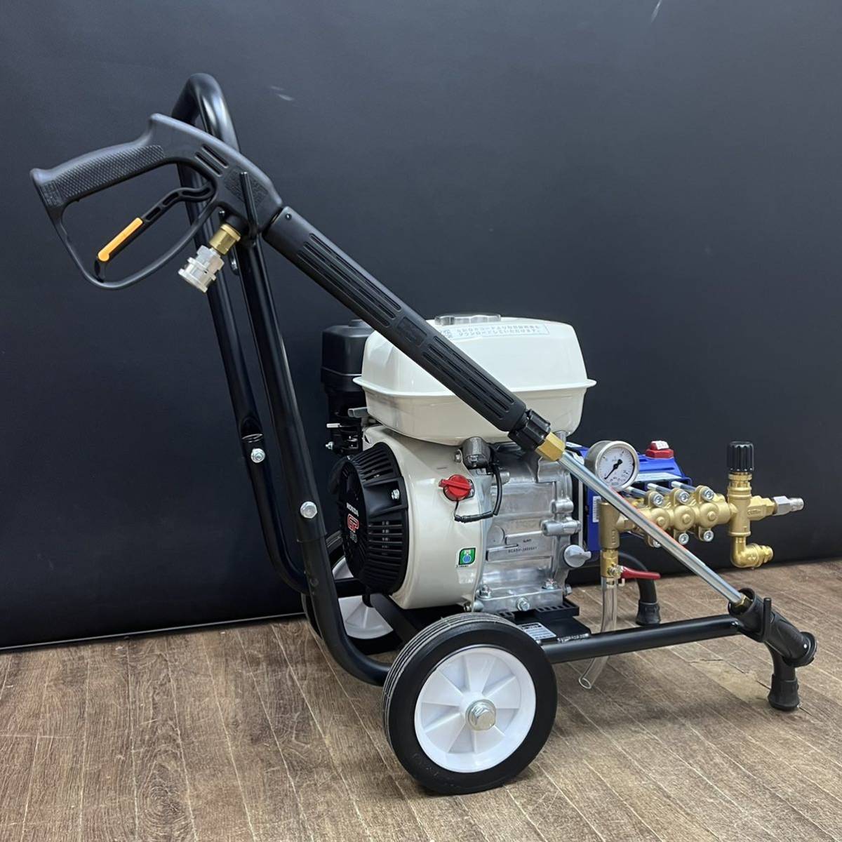 0 new goods / regular goods #2022 year buy 26.5 ten thousand Tsurumi pump engine high pressure washer HPJ-4120ME2 small size light weight classical specification pressure 12MPa.. amount 10L Hyogo prefecture Himeji city departure 