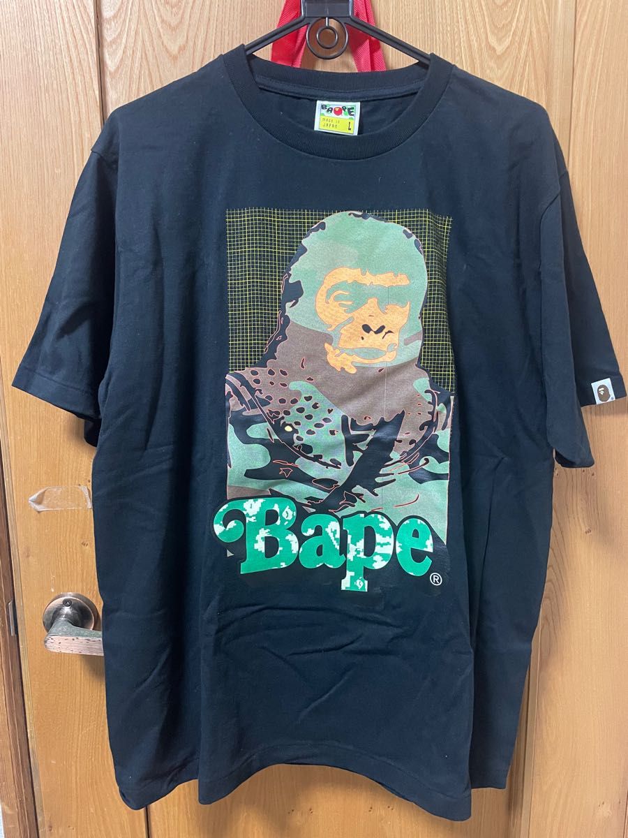 A bathing ape Tシャツ