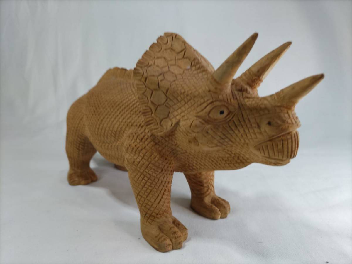 ヤフオク! トリケラトプス恐竜木彫り彫刻 全長cm 送料無料!