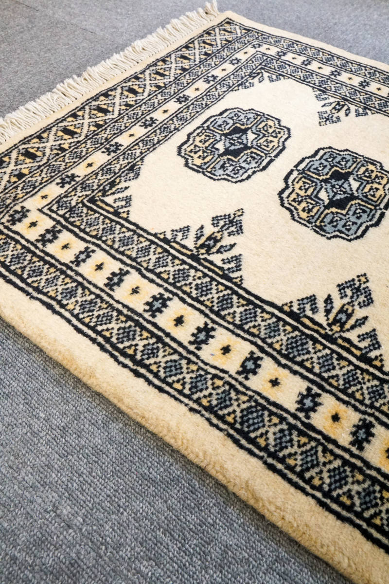 ヤフオク! - パキスタン 手織り絨毯 size:95x63cm