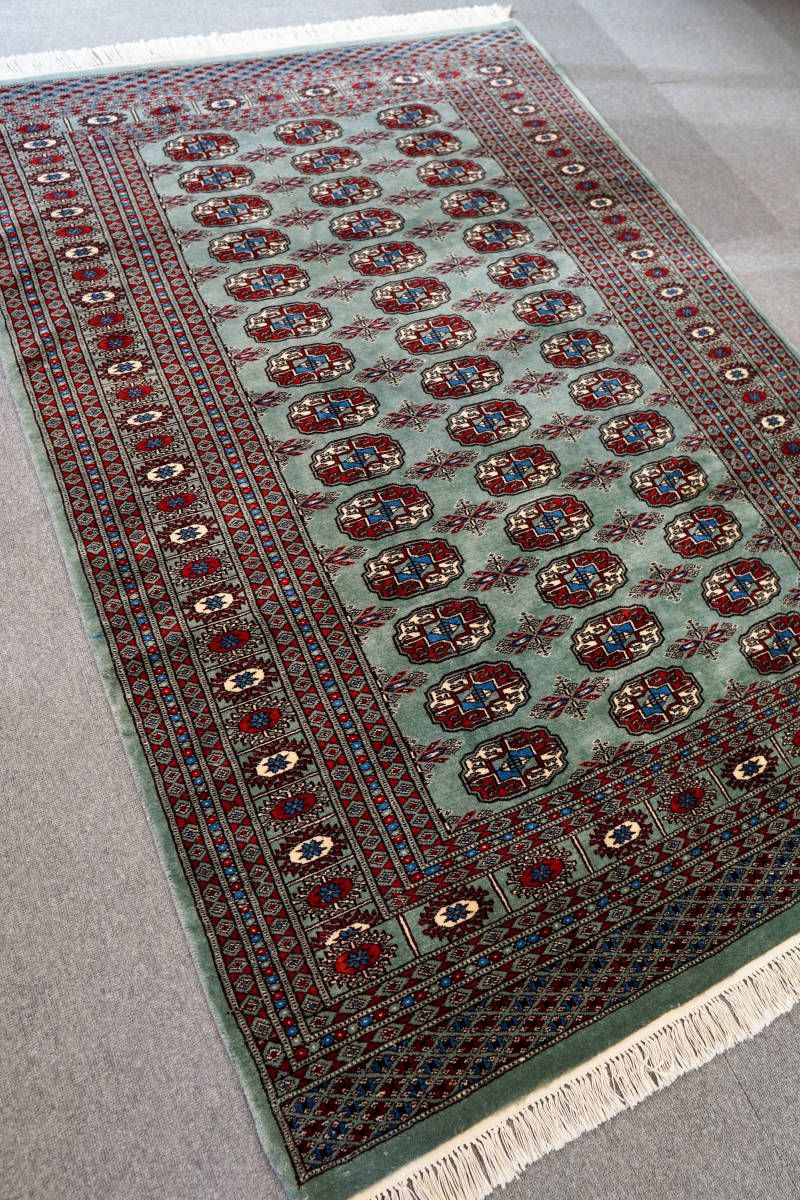 高品質 ボハラデザイン パキスタン手織り絨毯 190×127cm トライバルラグ