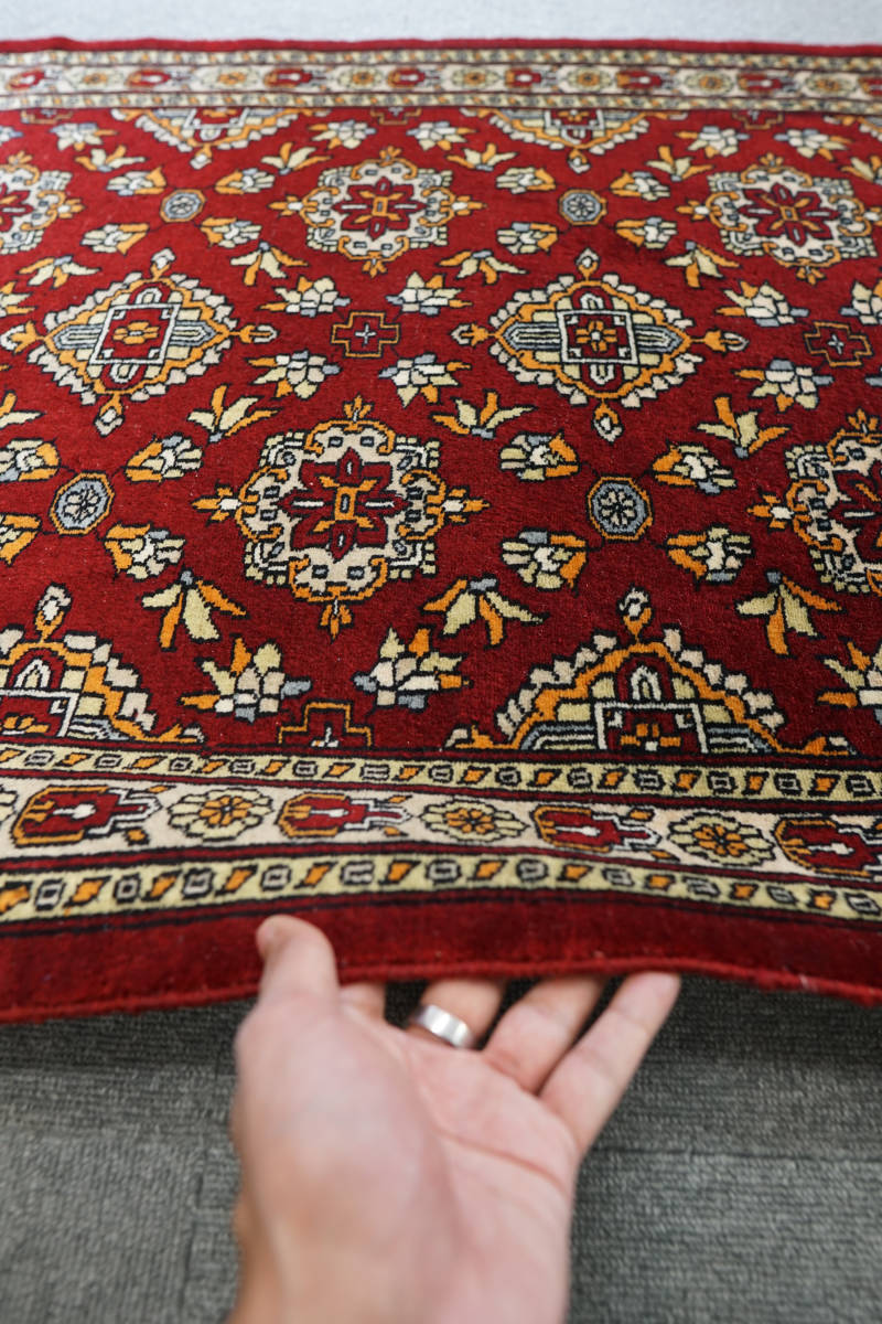 高品質パキスタン手織り絨毯 ウール size:128×79cm | noonanwaste.com