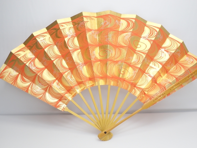金地に春秋の柄仕舞扇 gruporio.net