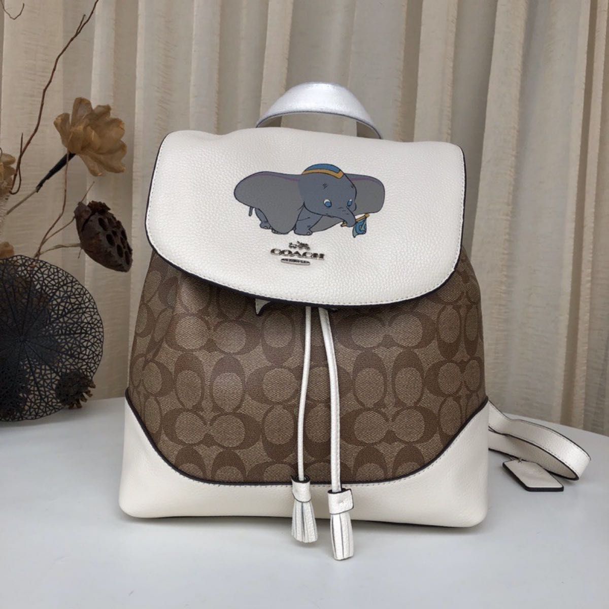 バッグ 新品COACHコーチCOACH ディズニー ダンボ リュック バック