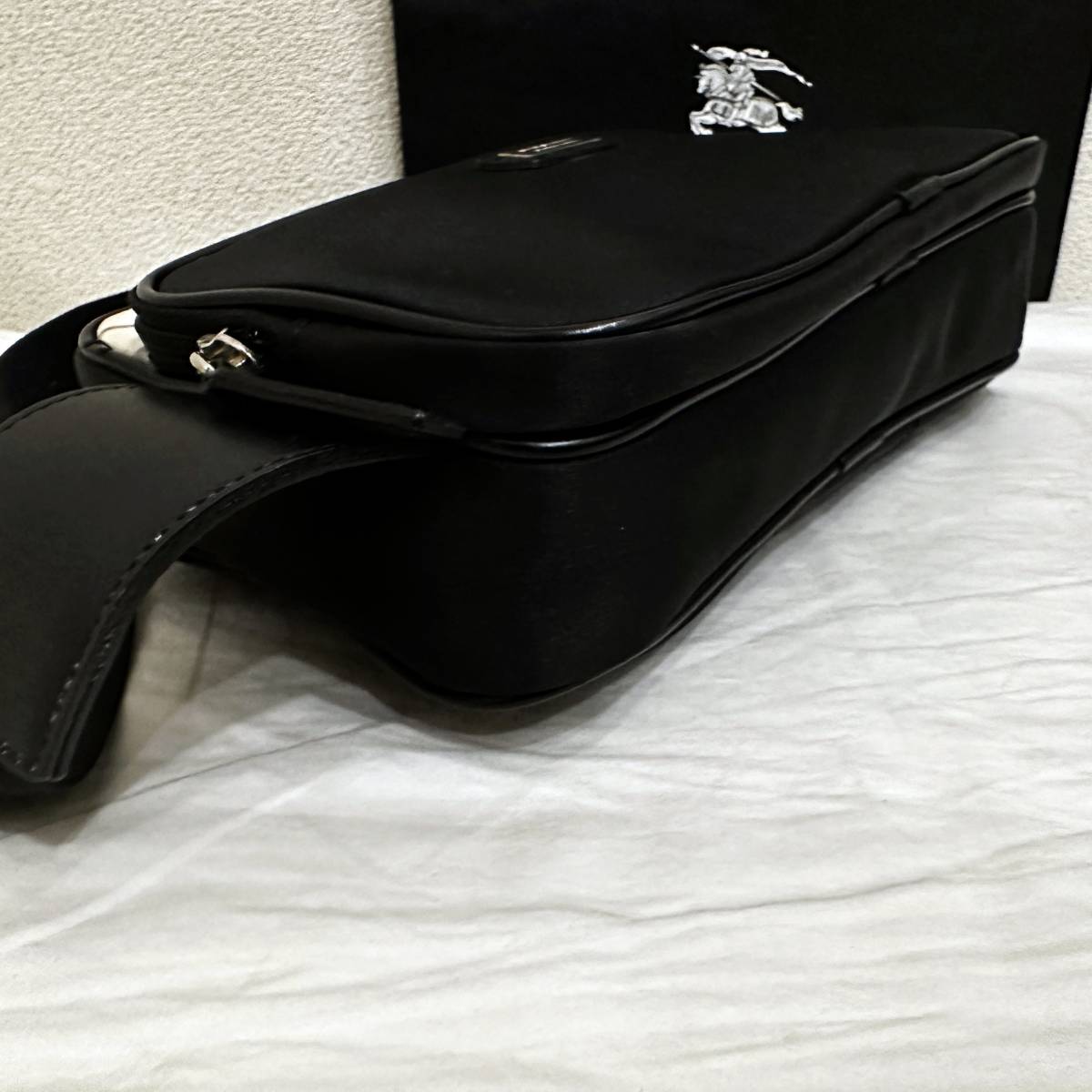 極美品 激レア BURBERRY BLACK LABEL バーバリーブラックレーベル ナイロン&本革 ボディバッグ ウエストバッグ ノバチェック 黒 #2337