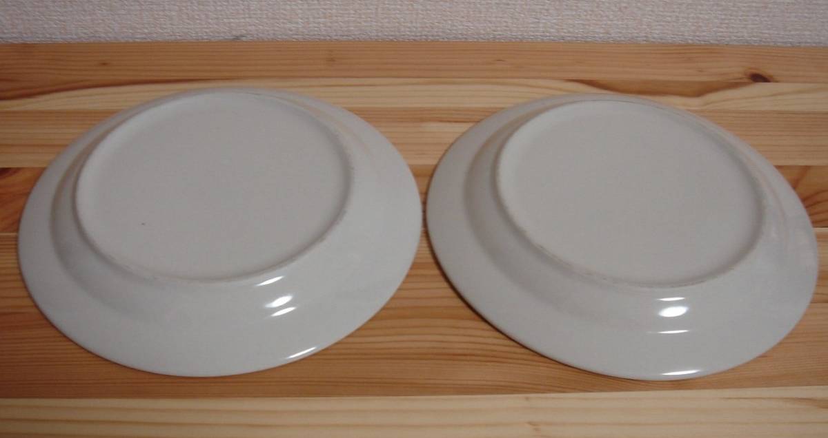 ◆ シンプル プレート 皿 洋食器 グリーン オレンジ 2枚セット 直径19㎝ 陶器 ◆ USED ◆の画像3