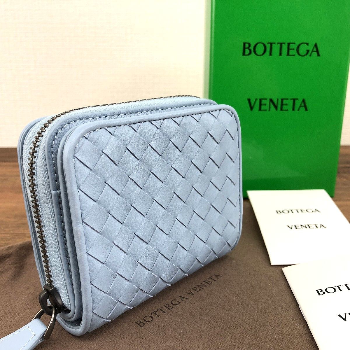 ☆送料無料☆ 未使用品 BOTTEGAVENETA コンパクトウォレット ライトブルー 箱付き 122_画像1