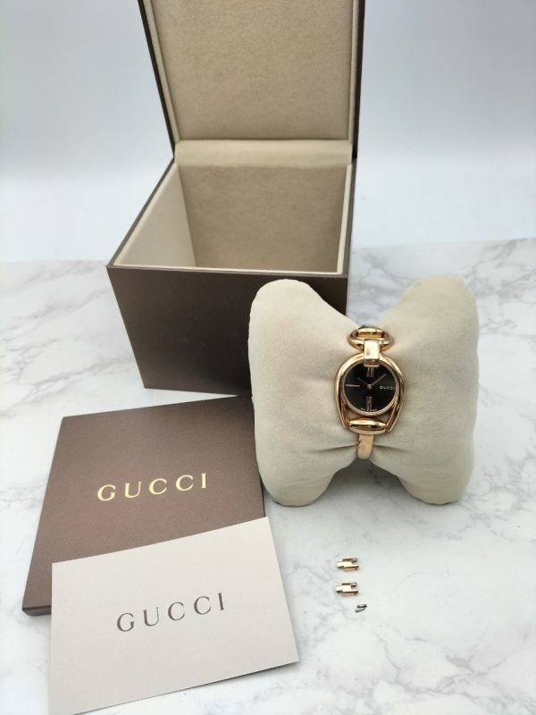 1円～ 不動品グッチGUCCI ホースビット139.5 クオーツ腕時計黒文字盤