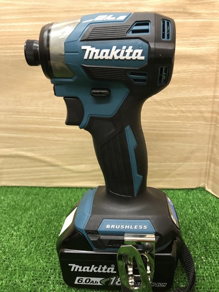004★未使用品・即決価格★マキタ makita 18V 【最新モデル】 充電式インパクトドライバ バッテリー2個・充電器付 TD173DRGX_画像2