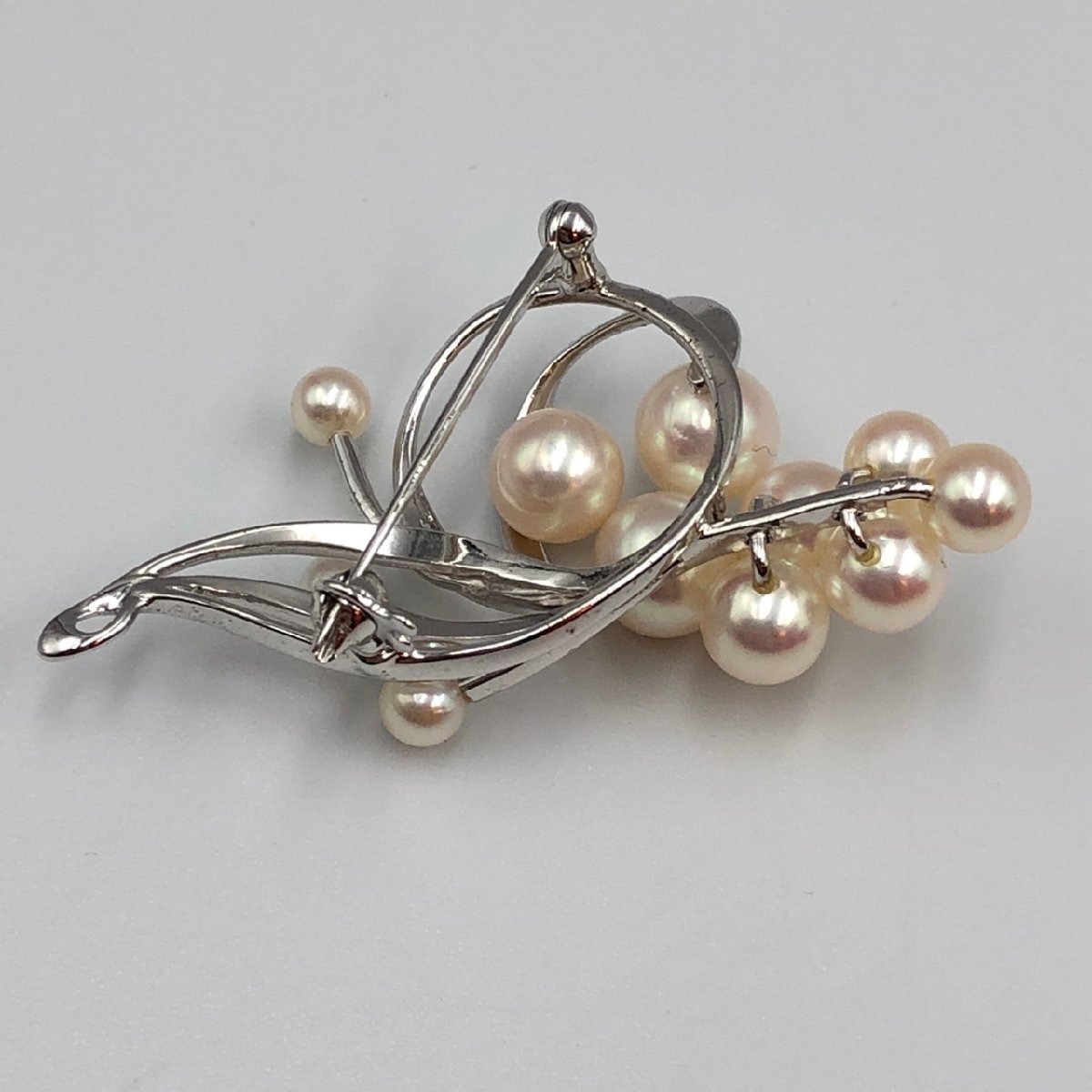 Mikimoto Silver 8パール Flow Leaves ブローチ-