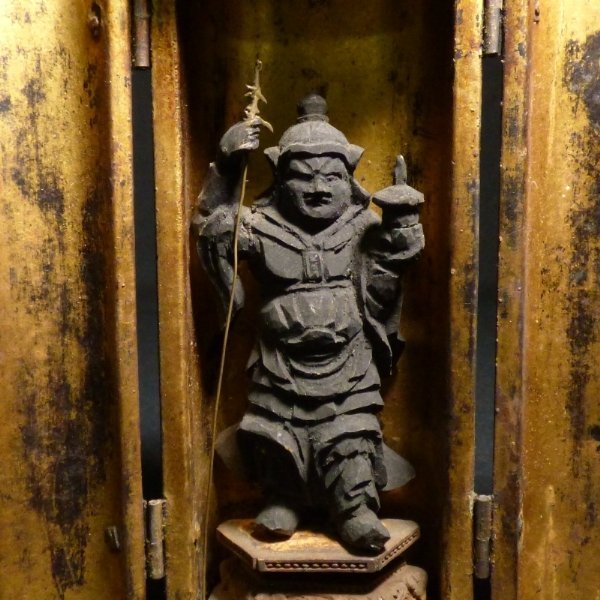 恵 #0442 】豆仏 木彫 細密彫刻 毘沙門天立像 厨子入り 検:仏教美術