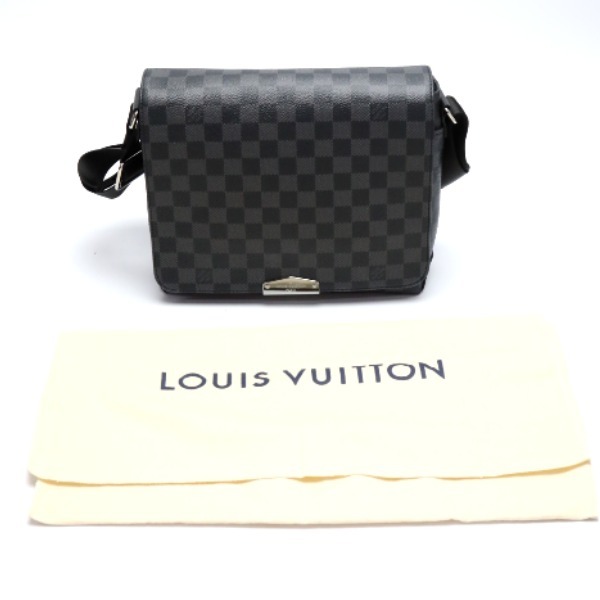 ルイヴィトン ショルダーバッグ N40349 ディストリクト PM NV2 ダミエグラフィット 斜め掛け LOUIS VUITTON グレー メンズの画像1