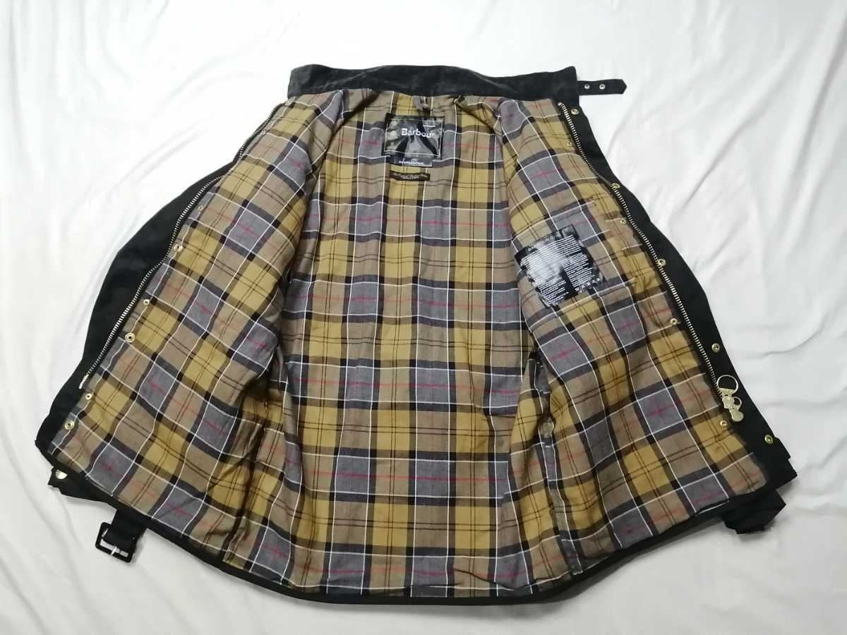 ほぼ新品 Barbour international original c38 バブアー