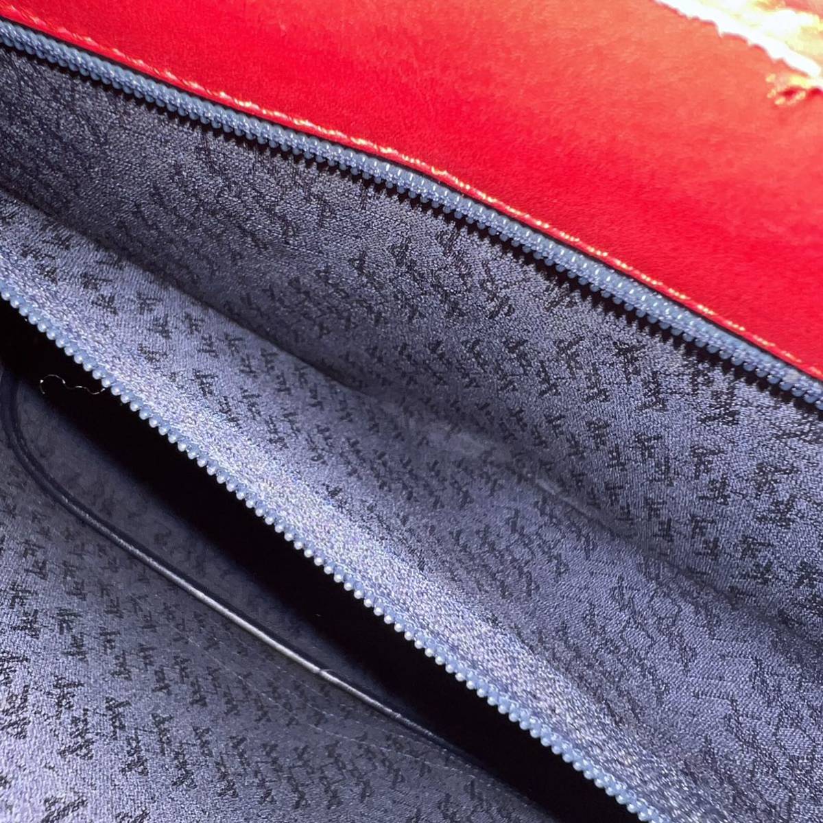 Yves Saint Laurent イブサンローラン ショルダーバッグ レッド 赤 本革 レザー 金具 レディース カバン 鞄｜PayPayフリマ