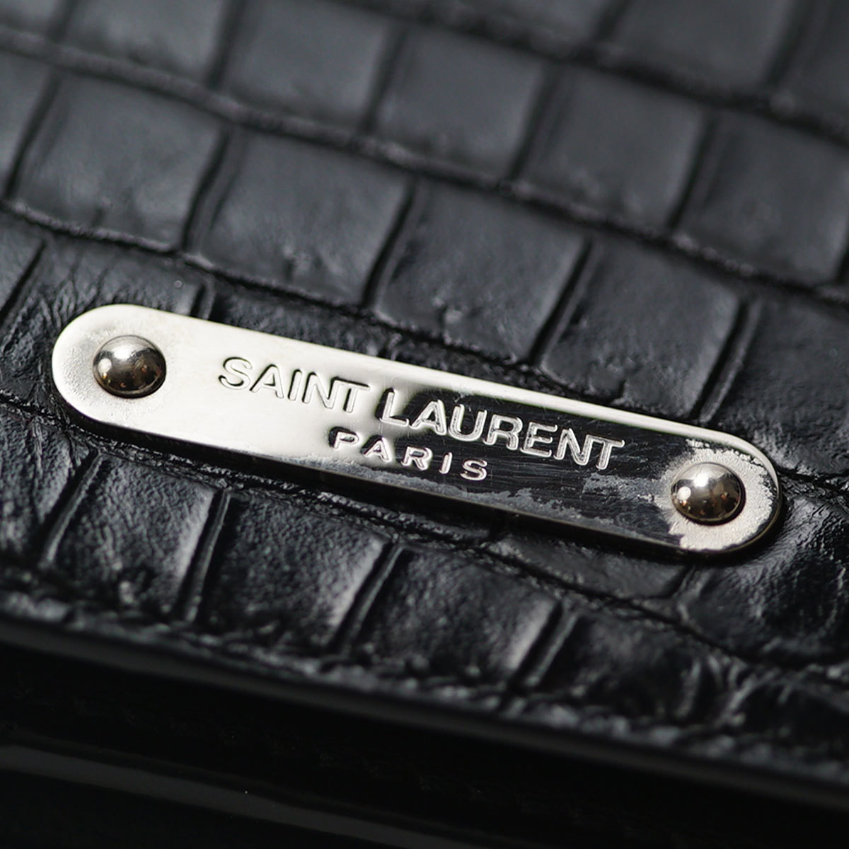 サンローラン【Saint Laurent Paris】クロコ型押し レザー ロゴプレート 二つ折り長財布_画像3