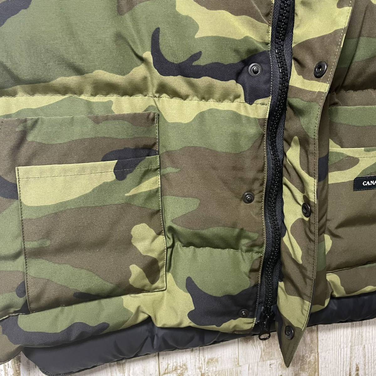 CANADA GOOSE カナダグースダウンベスト 迷彩 サイズL | alfasaac.com