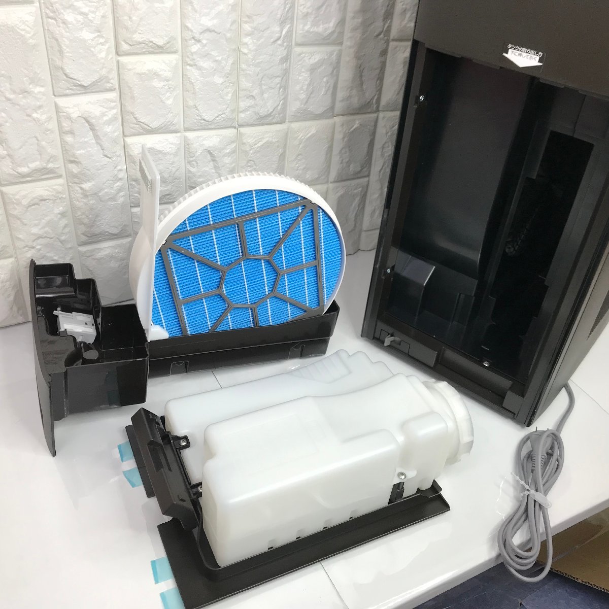 シャープ 加湿空気清浄機 KI-PX70-W | forensics-intl.com