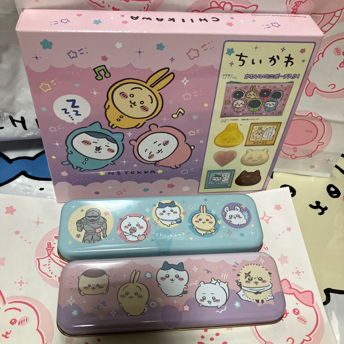 ちいかわ チョコギフト 3点セット ポーチ付き パジャマパーティ ちいかわ チョコギフト 3点セット ポーチ付き パジャマパーティ