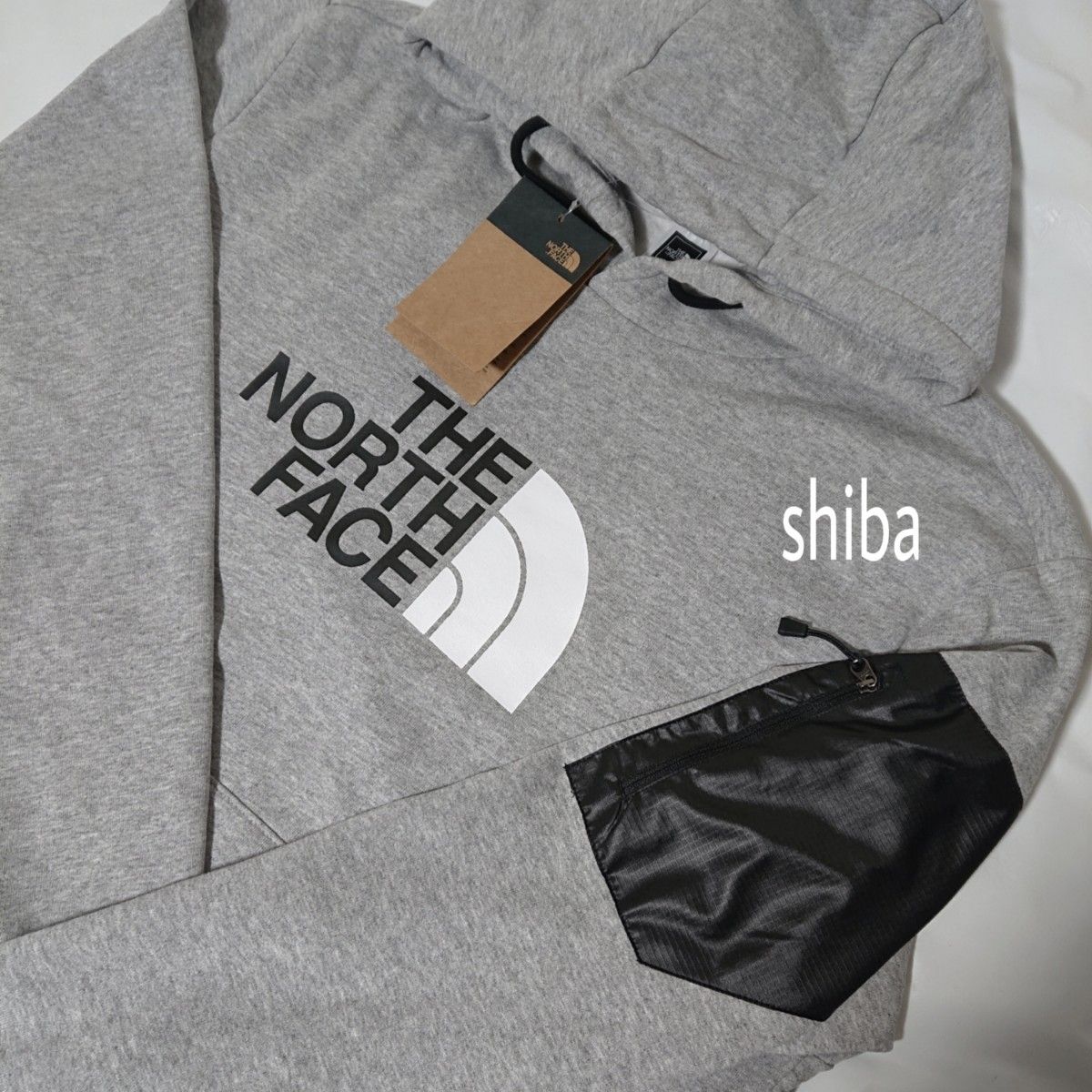 THE NORTH FACE ノースフェイス ロゴポケット プルオーバー パーカー フード 裏起毛 グレー 灰 収納 海外Lサイズ