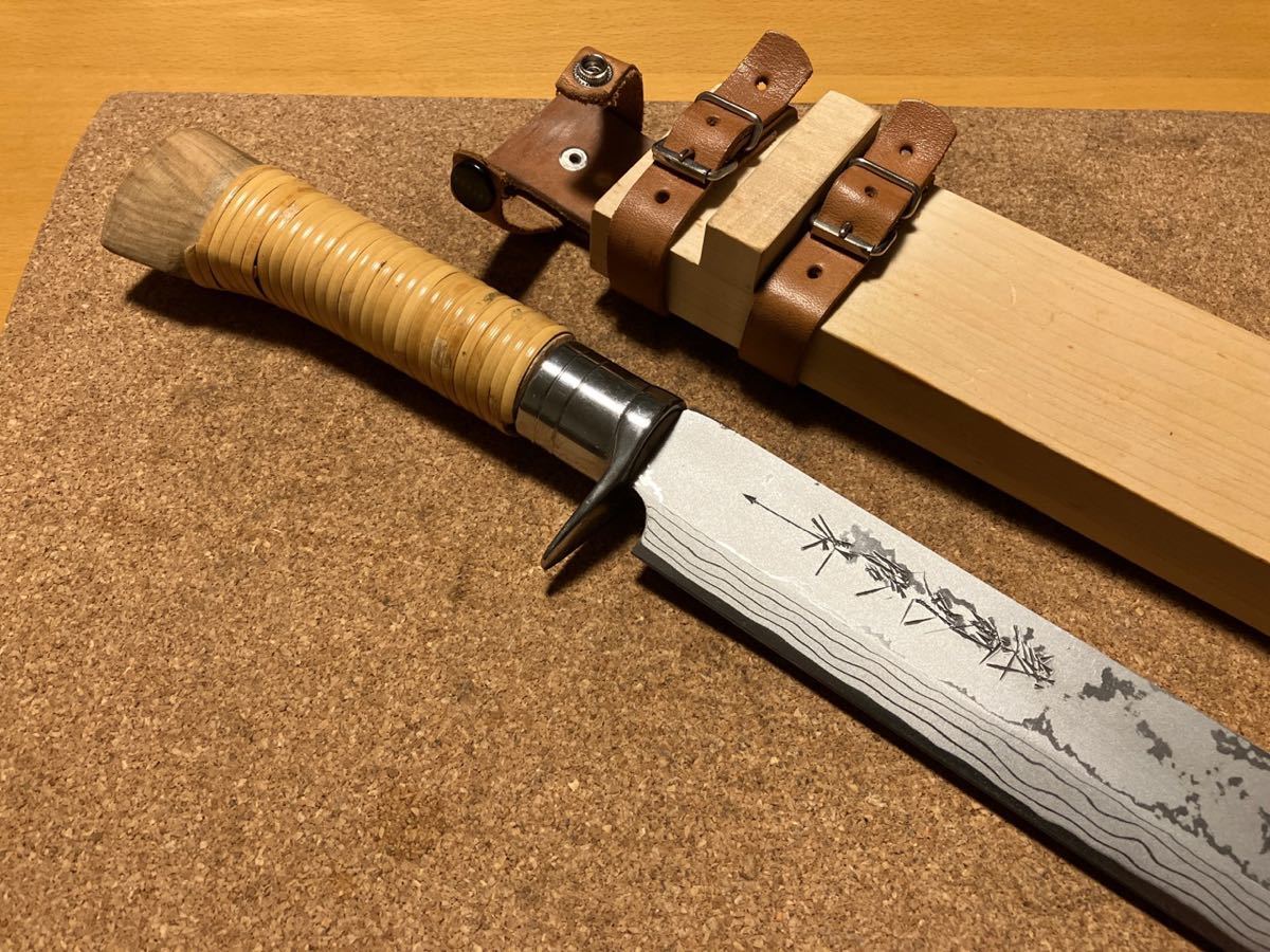 越前丸勝作 大型両刃剣鉈 多層鋼 和式ナイフ 鞘付 程度良好 越前丸勝作 大型両刃剣鉈 多層鋼 和式ナイフ 鞘付 程度良好