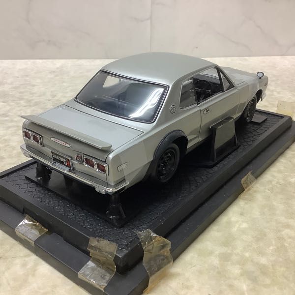 日産 スカイライン2000GT】 オーセンティック 1/30スケール・ミニカー