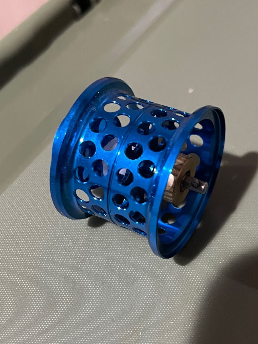 マイクロキャストスプール ブラック ダイワ 34mmスプール用 青 マイクロキャストスプール ブラック ダイワ 34mmスプール用 青