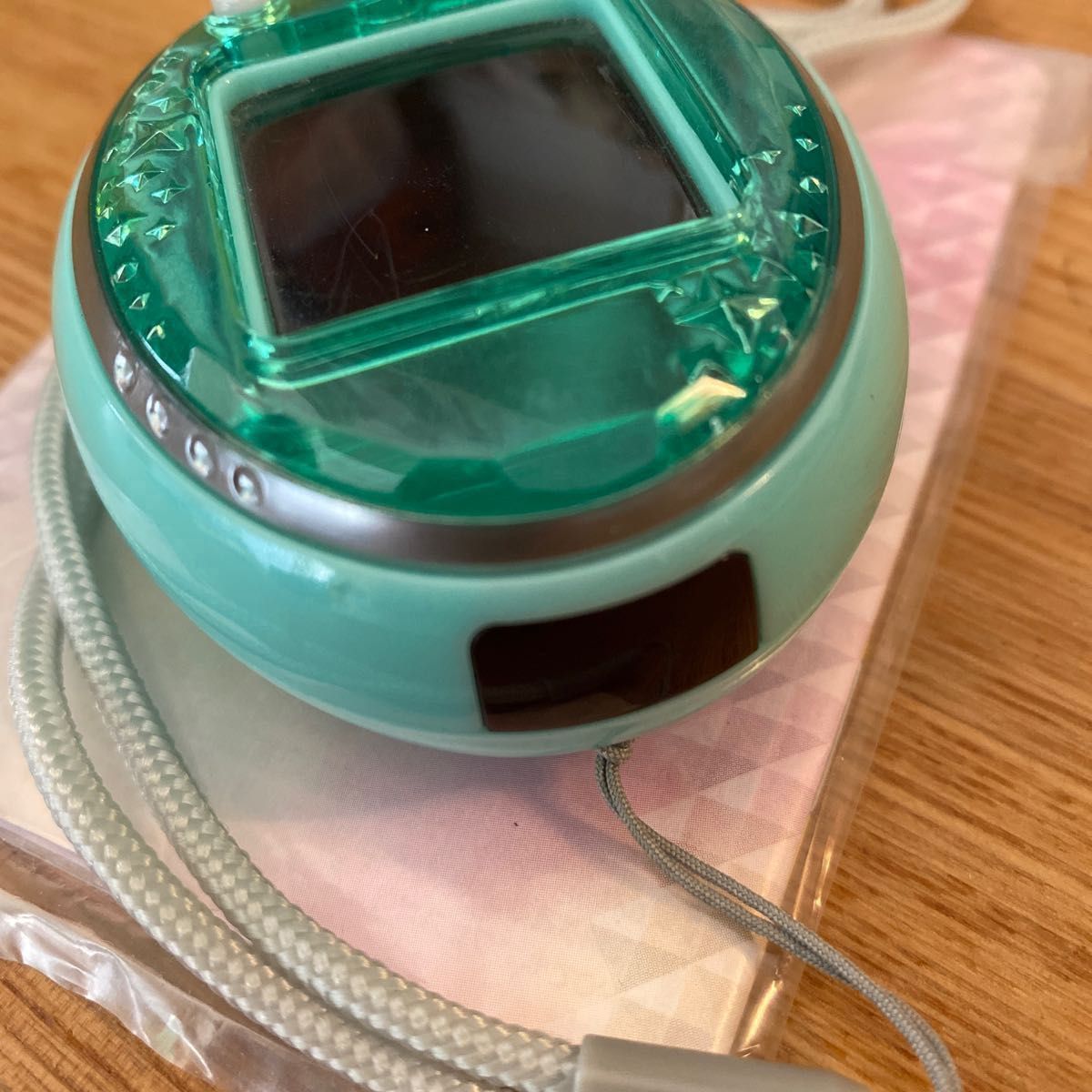 たまごっちidL tamagotchiIDL バンダイ(グリーン)あいでぃエル たまごっちidL tamagotchiIDL バンダイ(グリーン)あいでぃエル