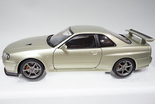 オートアート社製 1/43 スカイラインGT-R R34 ミニカー | endageism.com