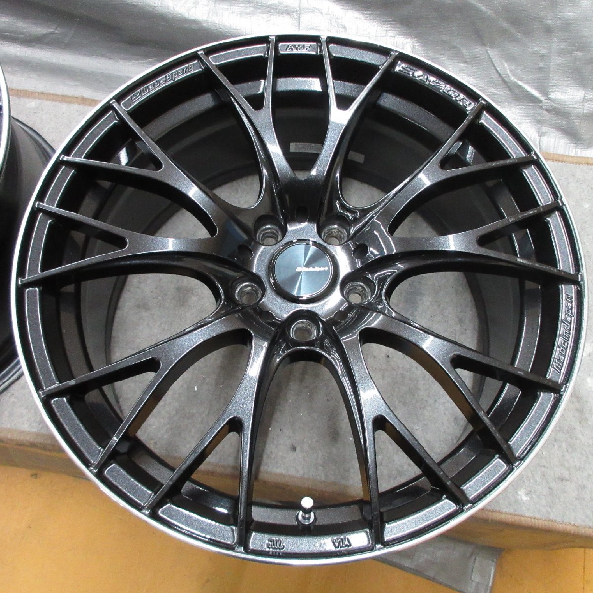 ■送料無料 A2■ Weds Sport SA-20R ■ 19×8.5J+45 ■ 5H PCD114.3 ◇ 4本 ◇ メタリック/ブラック系 日本製/1ピース 1本/約9.7kg_画像5