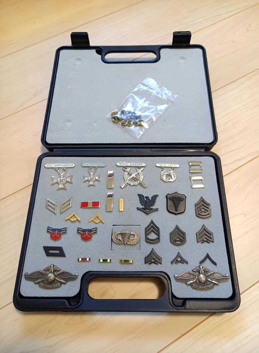 在沖米軍 海兵隊 USMC 勲章ピンバッジのコレクション 実物の画像1