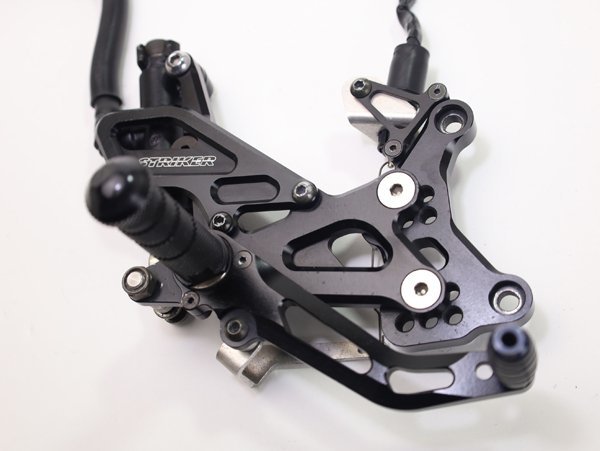 ZX-6R ZX600P ストライカー バックステップ E194KA(カワサキ用)|売買