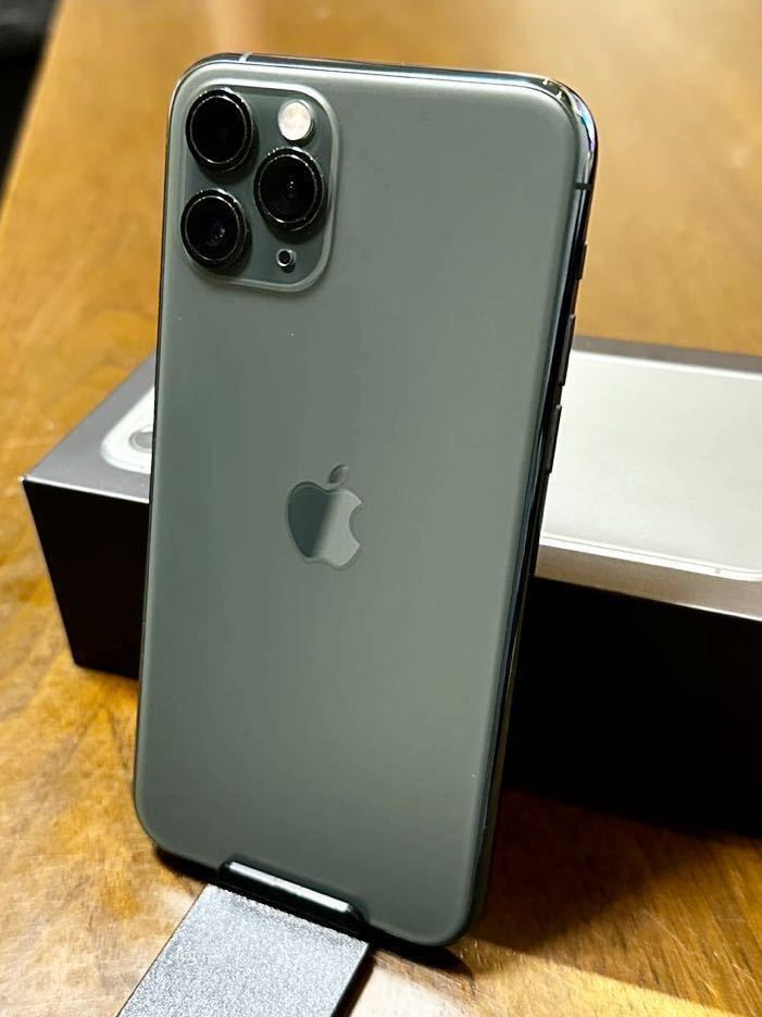 【美品】Apple iPhone11 Pro 256GB / ミッドナイトグリーン 【SIMロック解除済】1円スタート 売りきり バッテリー最大容量72%の画像3