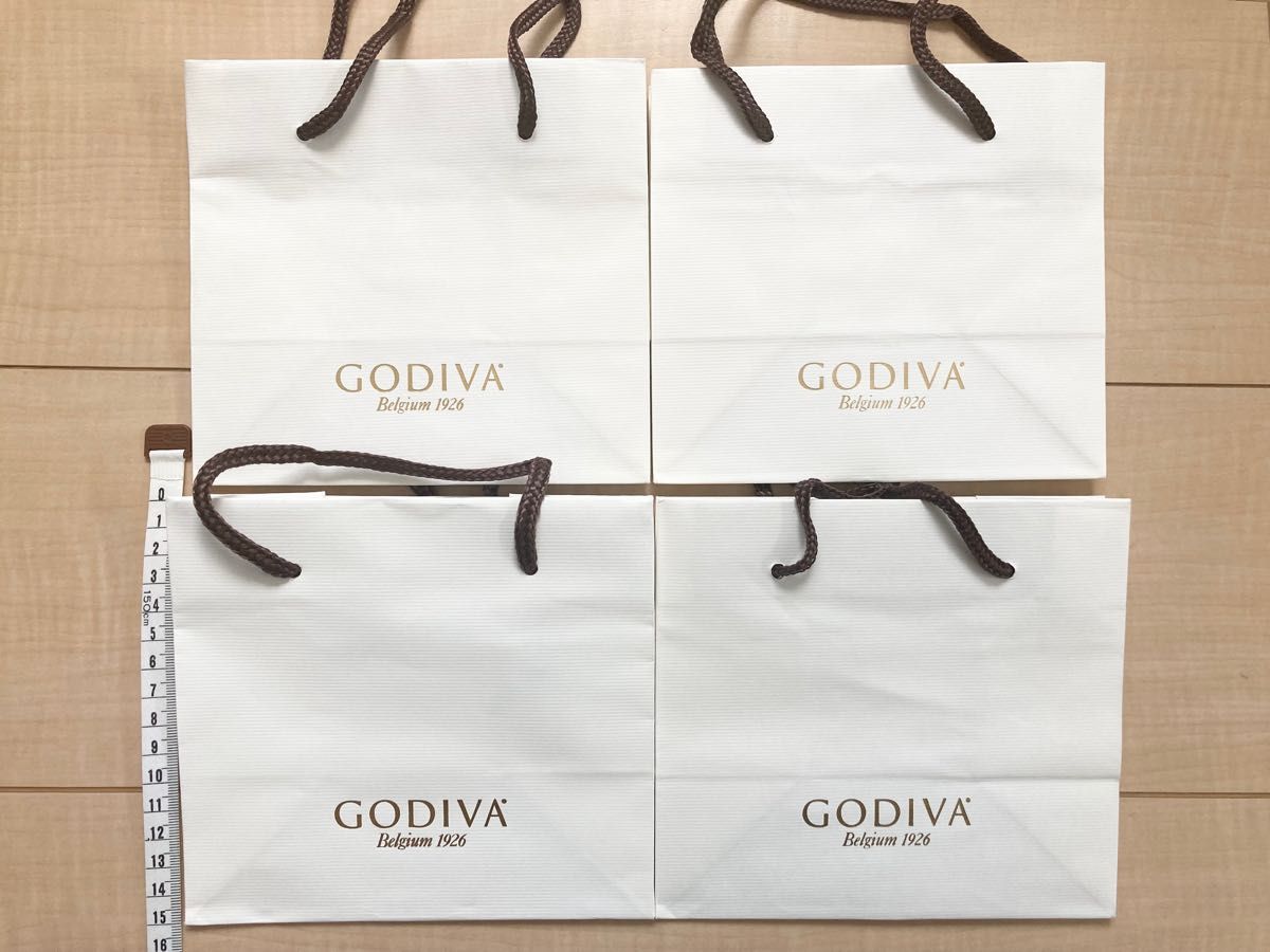GODIVA ショップ袋4枚セット(おまけのカード1枚付き) ショッパー 紙袋 ゴディバ｜PayPayフリマ