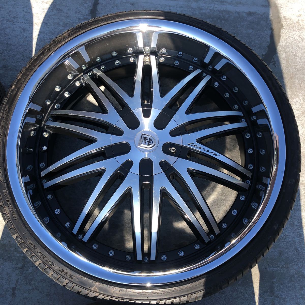 大口径 レグザーニ LEXANI LX10 24インチ アルミホイール 9.5J 15