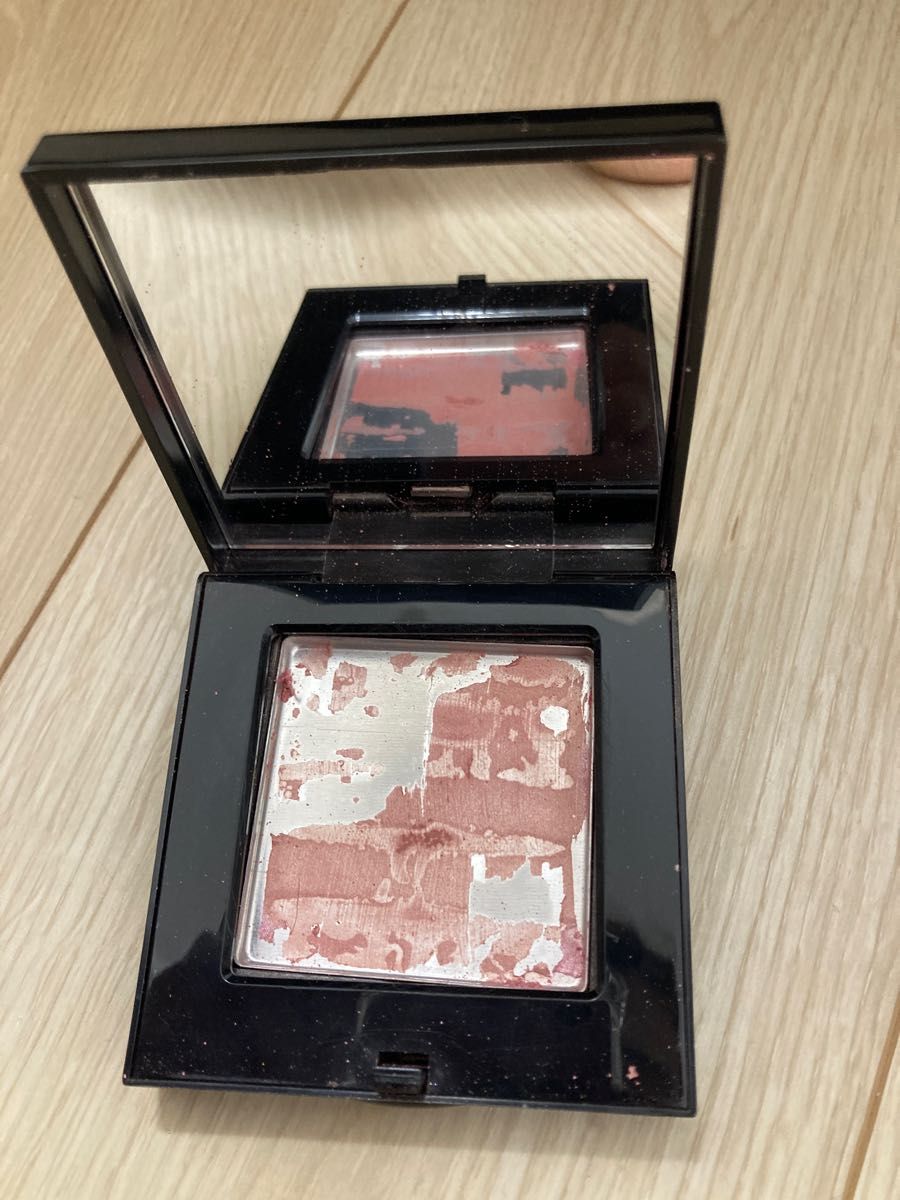 BOBBI BROWN ボビイブラウン シマーブリック　コンパクト　ケースのみ