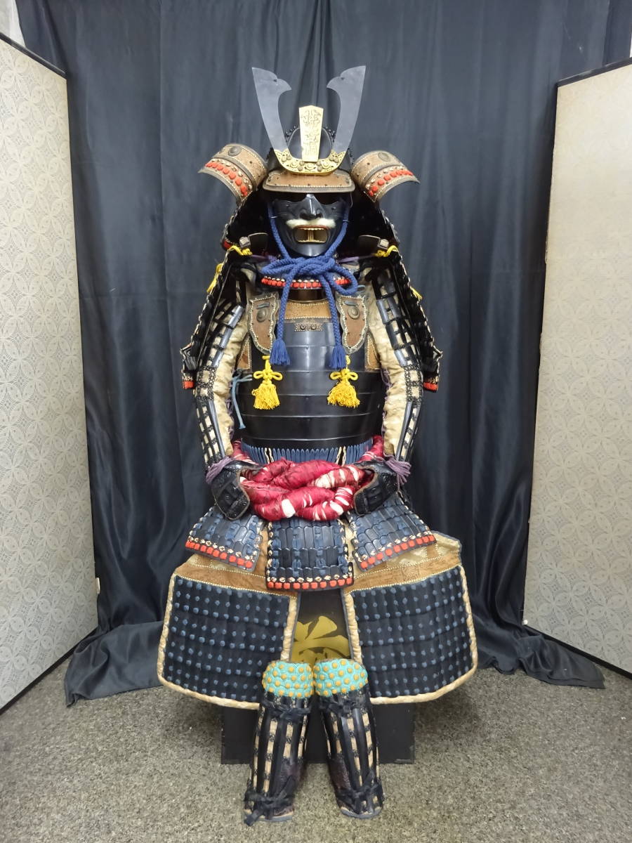 武具・甲冑 【T66 紺糸威二枚胴具足 当世具足 等身大 鎧立 鎧櫃 15kg】