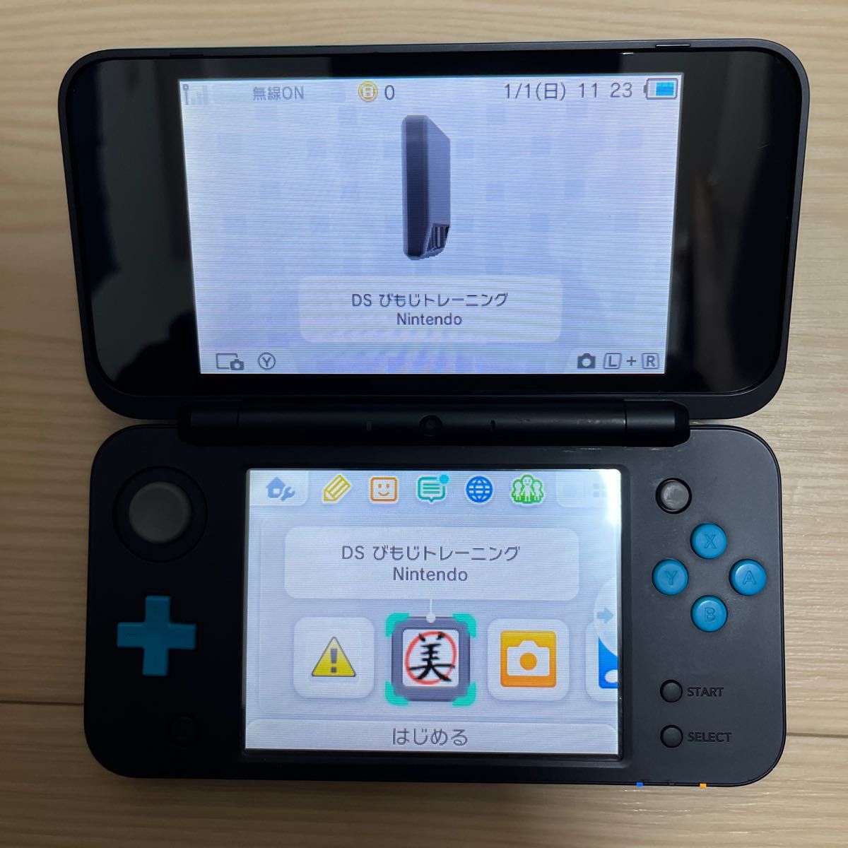 New Nintendo 2DS LL ターコイズ ブラック｜PayPayフリマ
