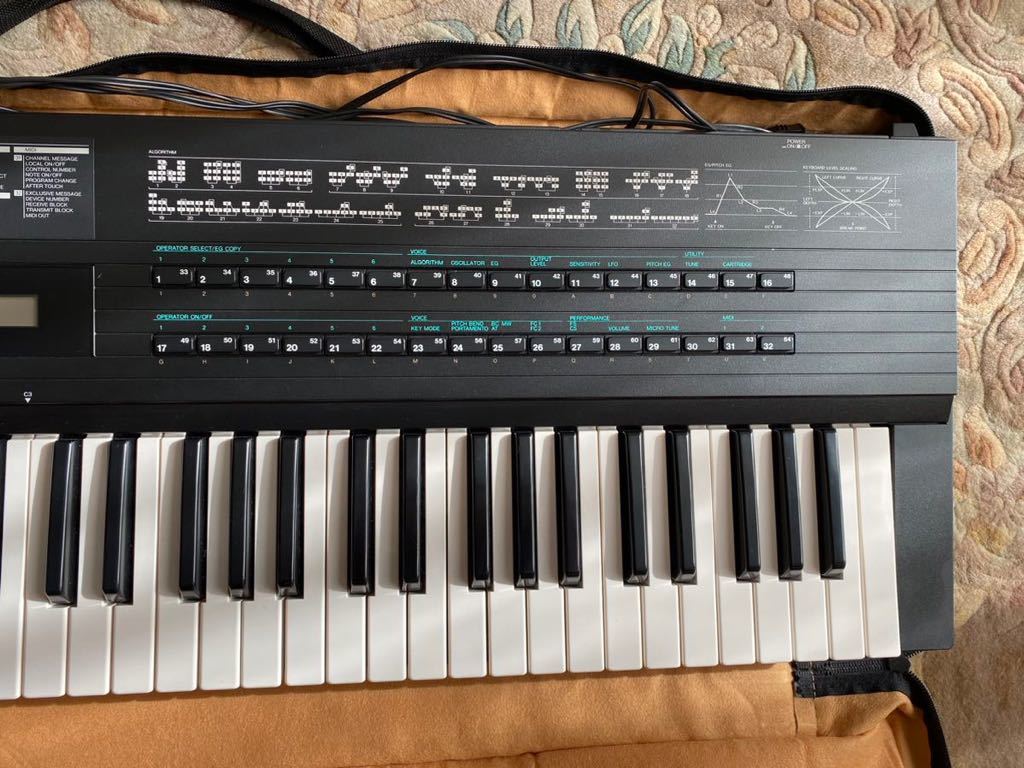 YAMAHA ヤマハ DX7S シンセサイザー 通電確認済み 動作未確認