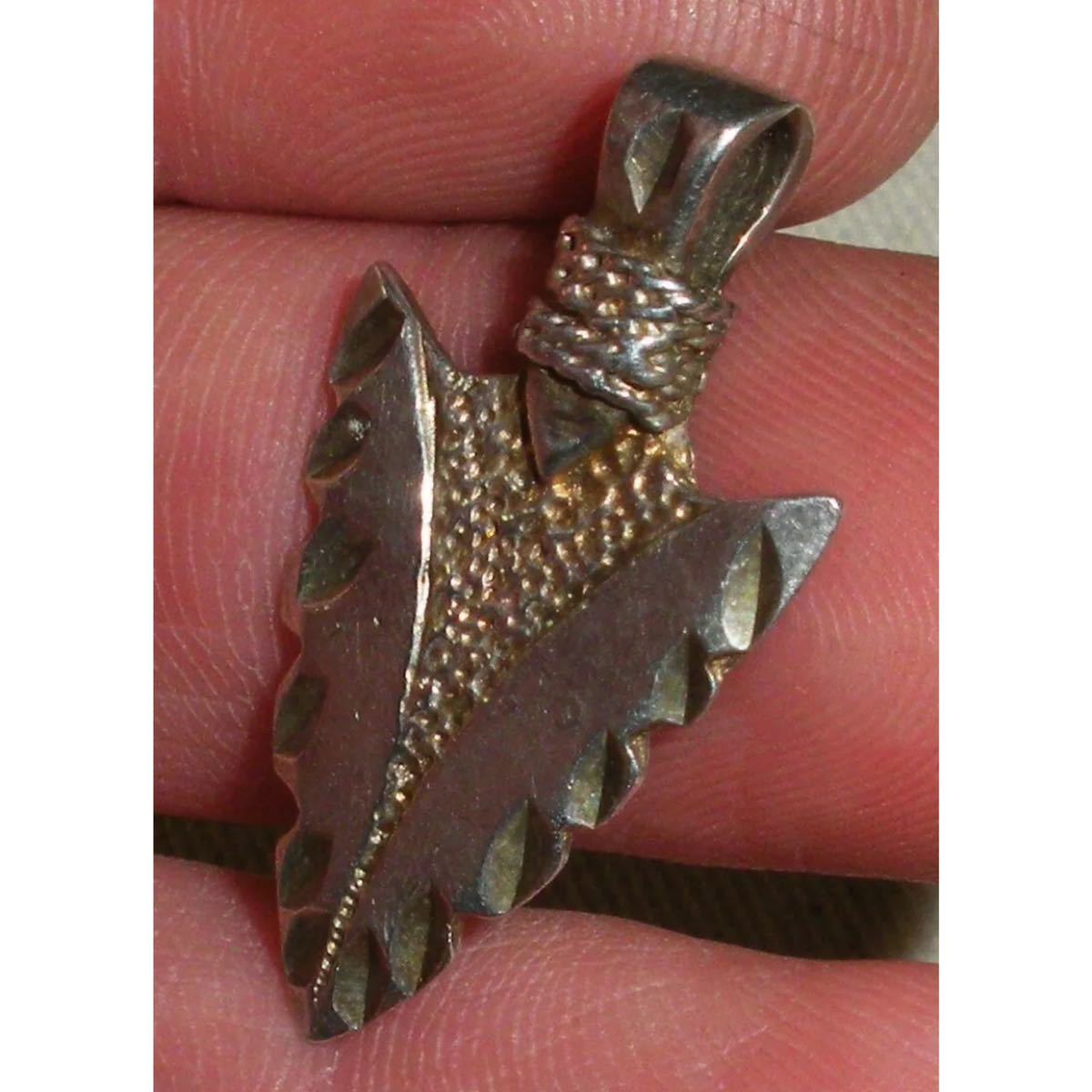 超希少 VTG NAVAJO 1950’s STERLING SILVER ARROWHEAD PENDANT CHARM RRL USAナバホビンテージアローヘッドシルバーペンダント