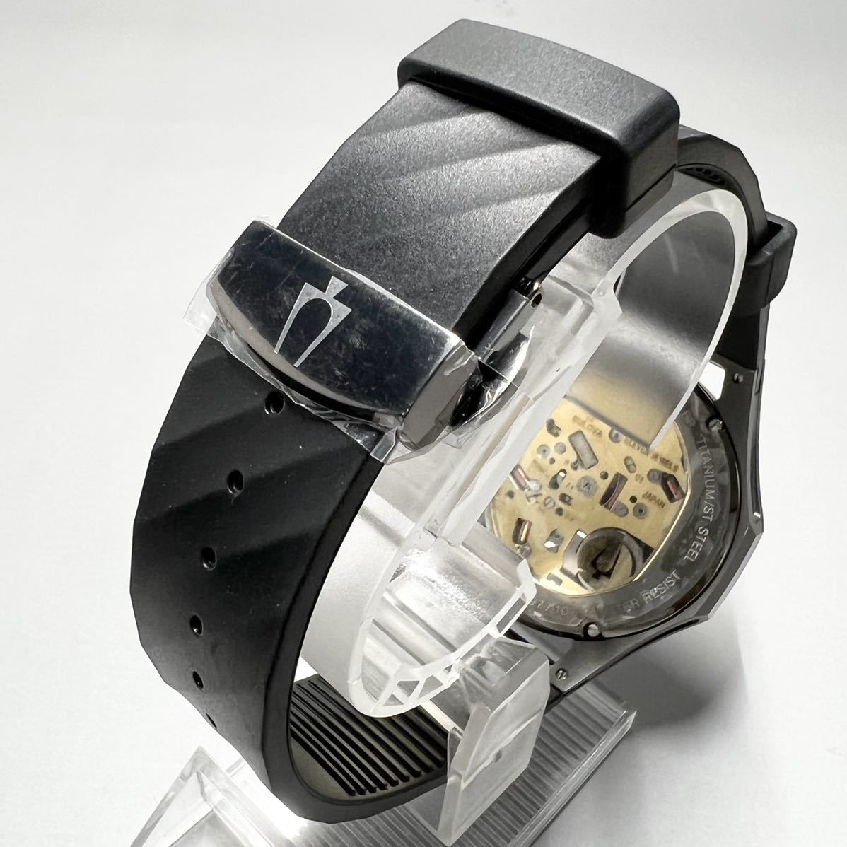 新品】定価13万円 BULOVA/ブローバ CURV/カーブ ブラック メンズ腕時計