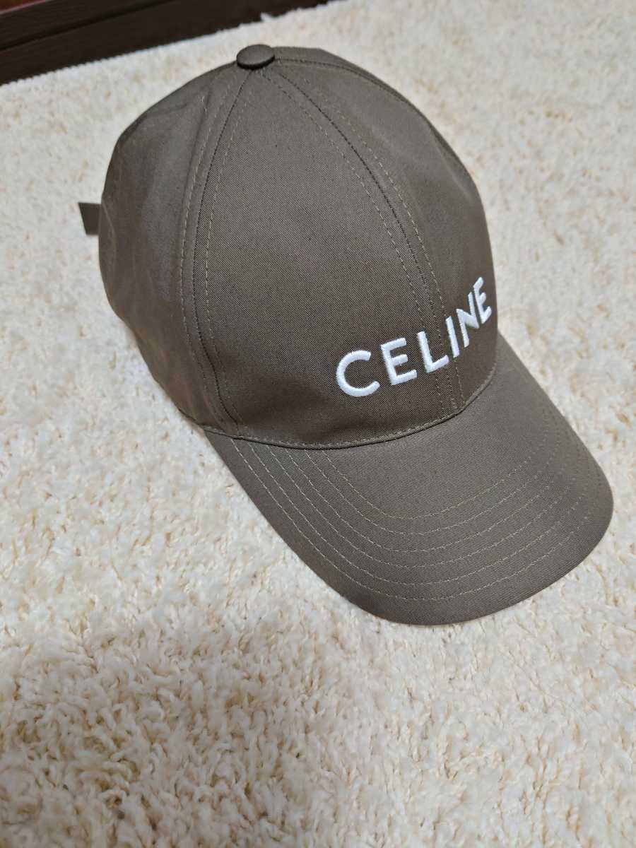 美品です。国内正規品 新宿伊勢丹購入 CELINE ベースボールキャップ