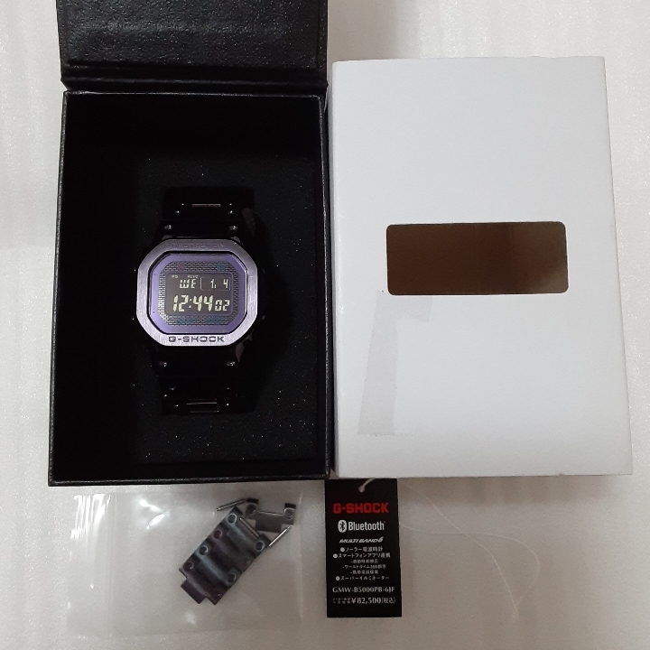 国内正規品 CASIO G-SHOCK カシオ Gショック GMW-B5000PB-6JF 電波